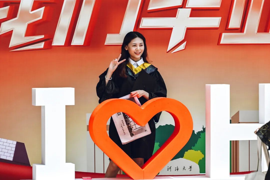 唐梓昕 (30).jpg 图片